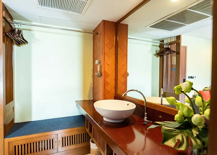 Dang Derm Khaosan Hotel